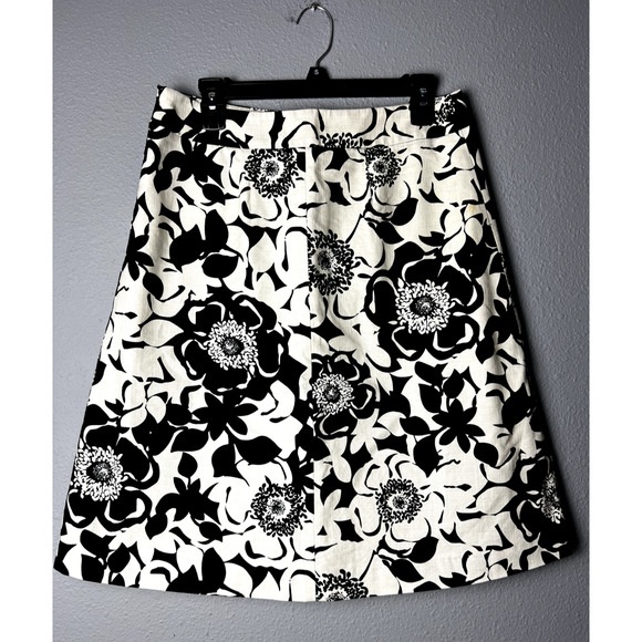 Merona Size 6‎ A Line Skirt Black & White Floral Knee Length Pockets Lined Retro - Picture 1 of 13